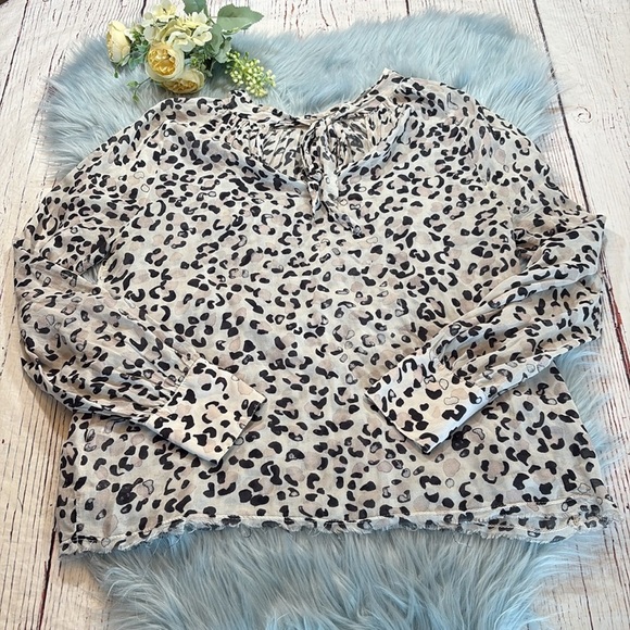 Bella Dahl Animal Print Raw Hem Top sz S - Picture 11 of 12